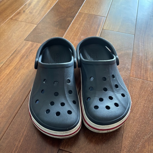 Crocs - Picture 1 of 3